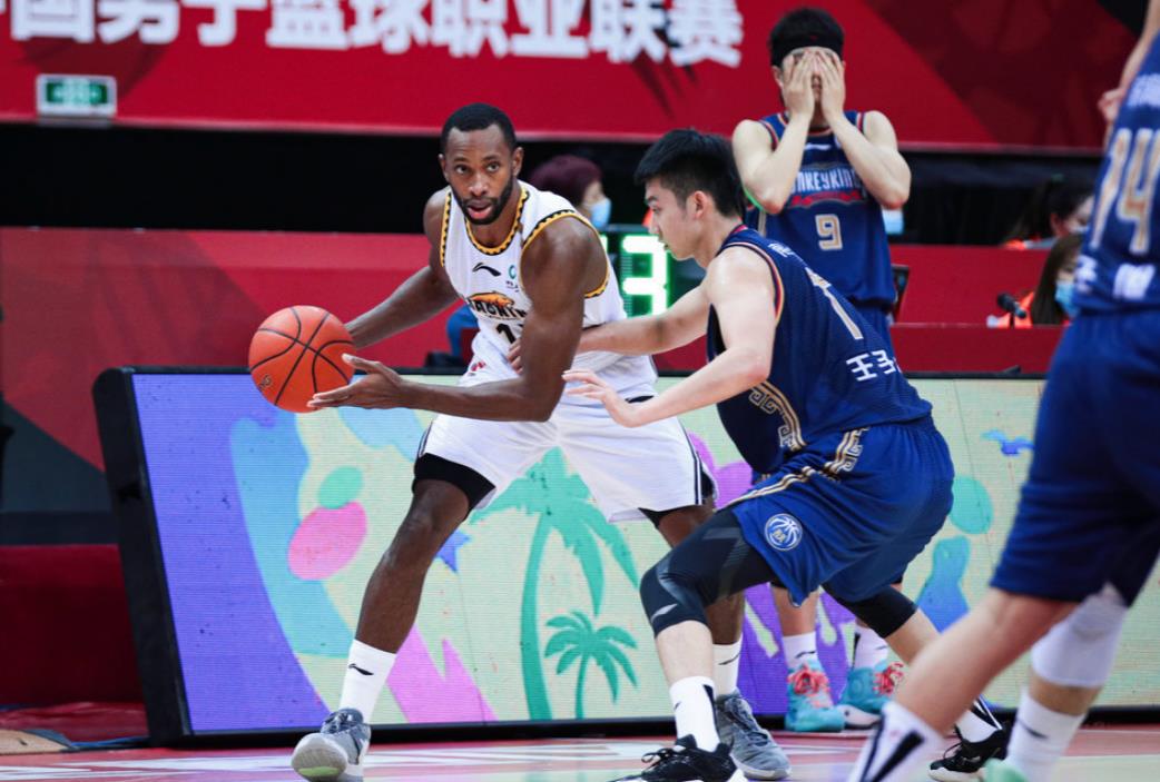 里程碑夜！塞维利亚强势反弹，CBA季后赛清晨刷纪录，话题不断，心理建设被强调的简单介绍