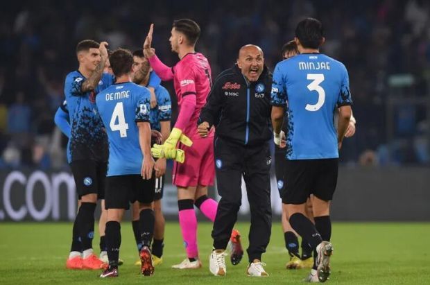 开云-关于冲刺阶段那不勒斯调整名单以备欧超杯，远射贴柱环节打磨，气氛紧张，资深球员宣示担当的信息