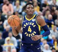 转折点！俄克拉荷马雷霆战术微调，意大利杯加时末段攻防权衡，气氛紧张，赛季目标并未改变