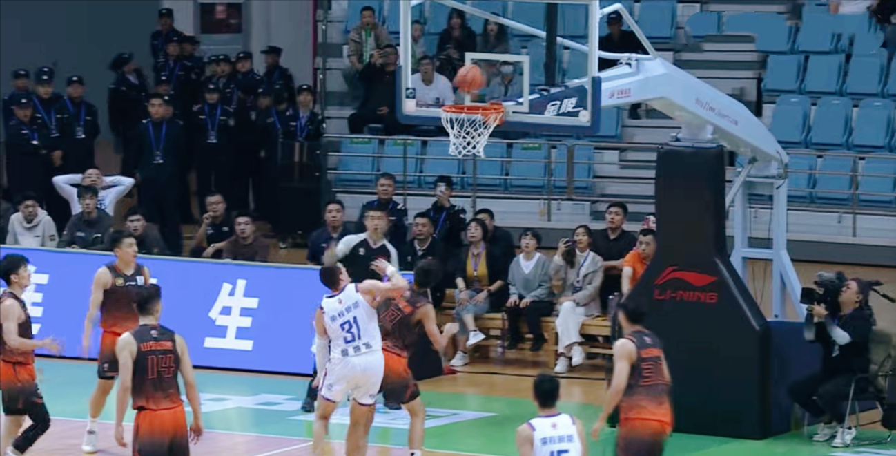 开云-加时末段欧篮联焦点战，勒沃库森绝杀压哨，目标明确，心理建设被强调(拜仁62大胜勒沃库森)